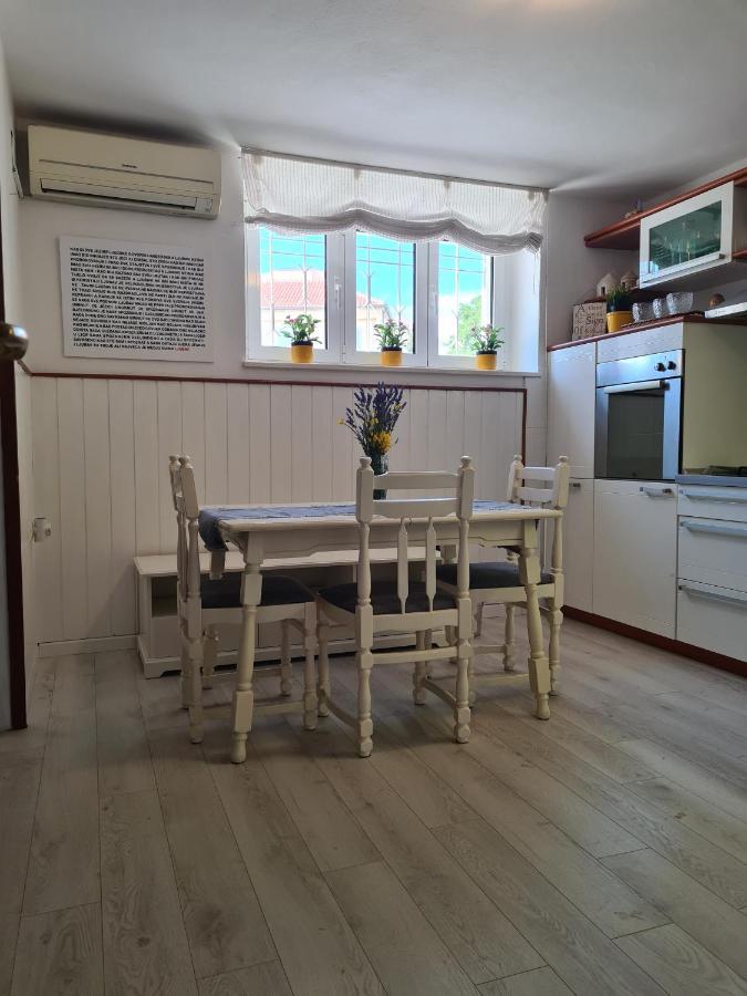 Apartmani Maretimo Primošten Esterno foto