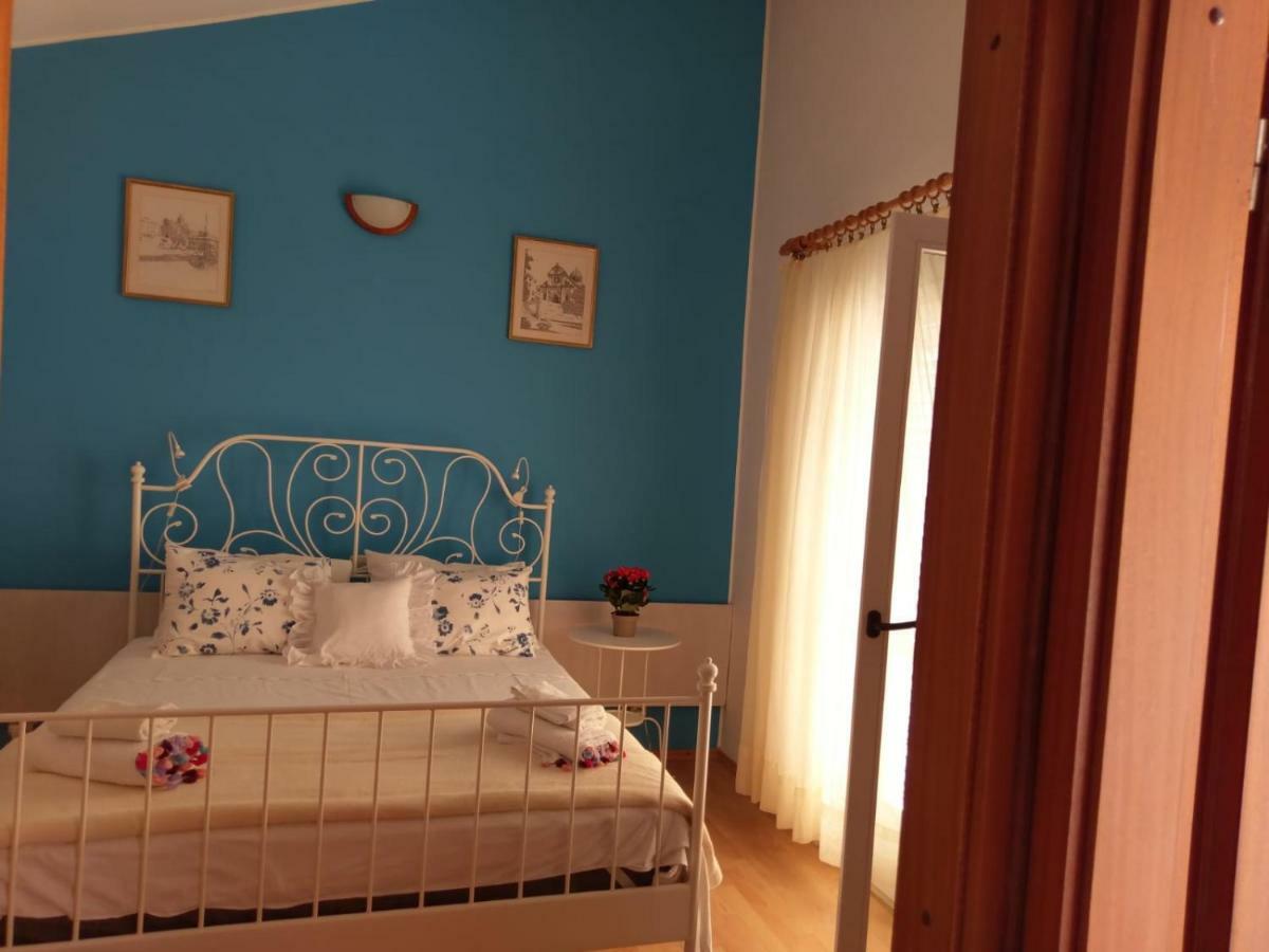Apartmani Maretimo Primošten Esterno foto